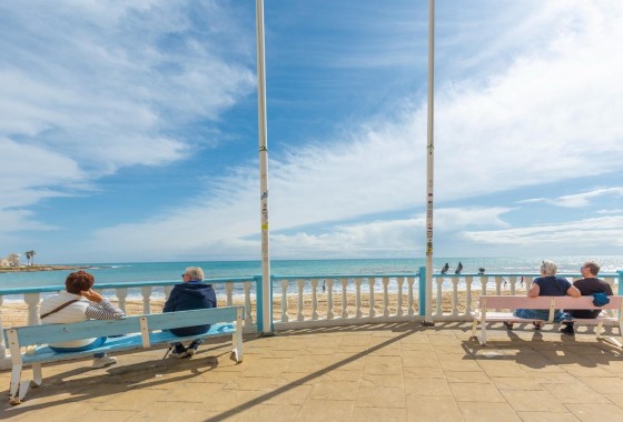 Herverkoop - Appartement / Flat -
Torrevieja - Playa de los Locos