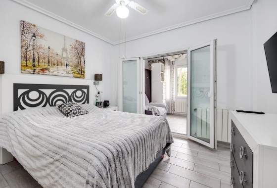 Revente - Maison de ville -
Torrevieja - Calas blanca