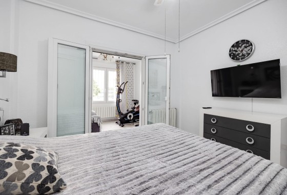 Revente - Maison de ville -
Torrevieja - Calas blanca