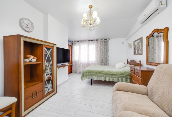 Revente - Maison de ville -
Torrevieja - Calas blanca