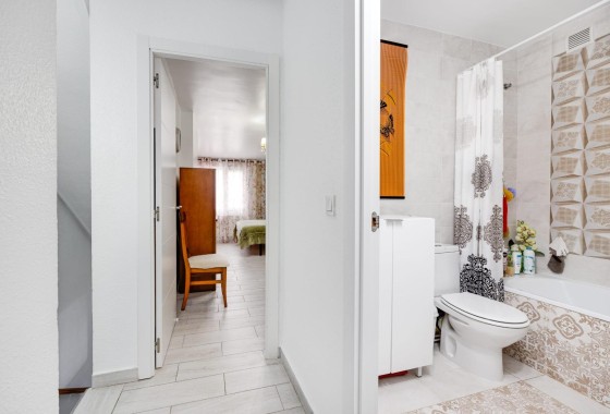 Revente - Maison de ville -
Torrevieja - Calas blanca