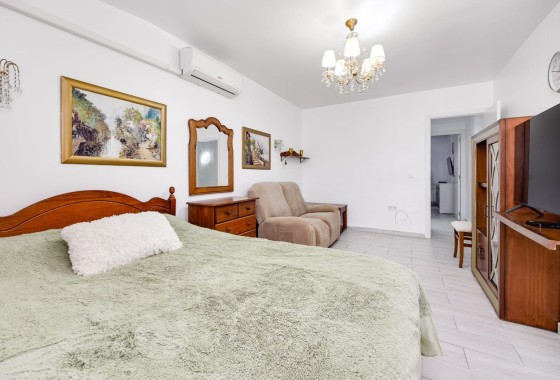 Revente - Maison de ville -
Torrevieja - Calas blanca