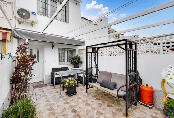 Revente - Maison de ville -
Torrevieja - Calas blanca