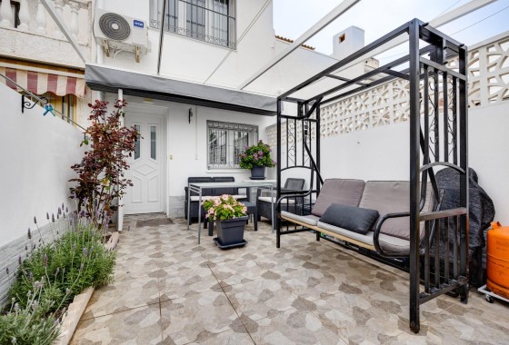 Revente - Maison de ville -
Torrevieja - Calas blanca