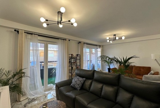 Revente - Appartement -
Torrevieja - Playa del Cura