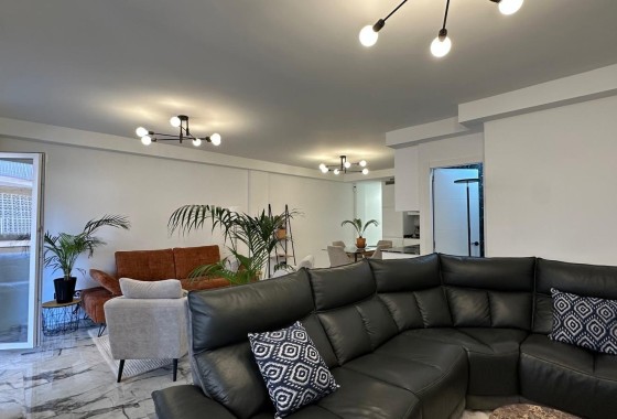 Revente - Appartement -
Torrevieja - Playa del Cura