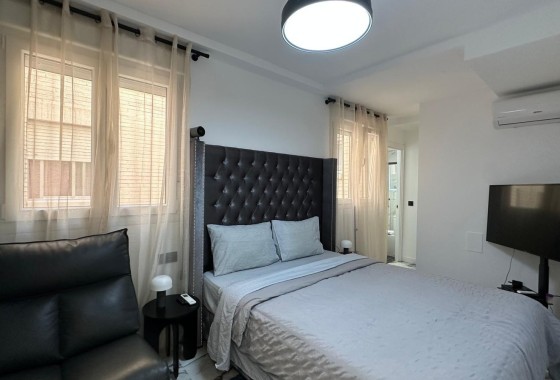 Revente - Appartement -
Torrevieja - Playa del Cura