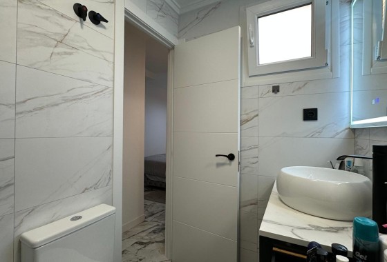 Revente - Appartement -
Torrevieja - Playa del Cura