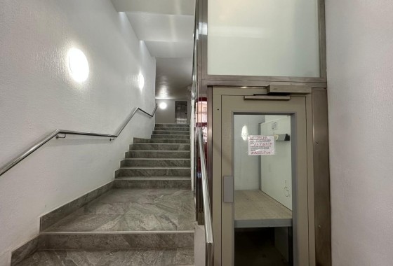 Revente - Appartement -
Torrevieja - Playa del Cura