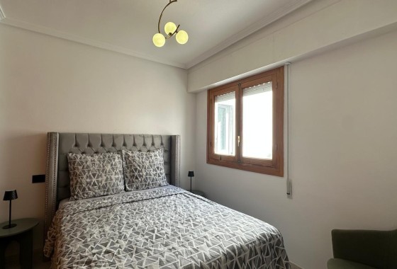 Revente - Appartement -
Torrevieja - Centro