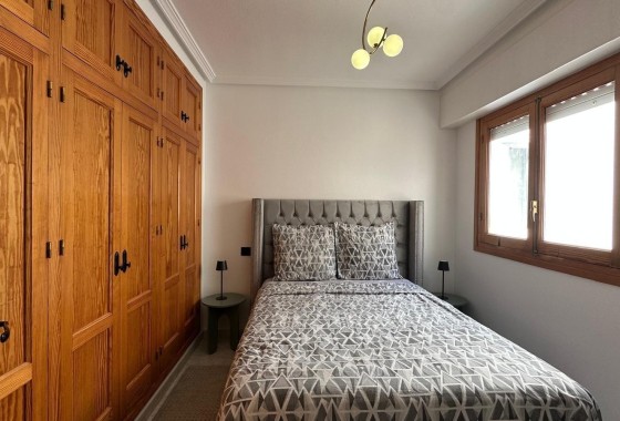 Revente - Appartement -
Torrevieja - Centro