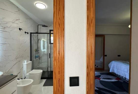 Revente - Appartement -
Torrevieja - Centro