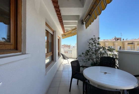 Revente - Appartement -
Torrevieja - Centro