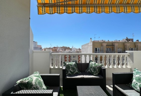 Revente - Appartement -
Torrevieja - Centro