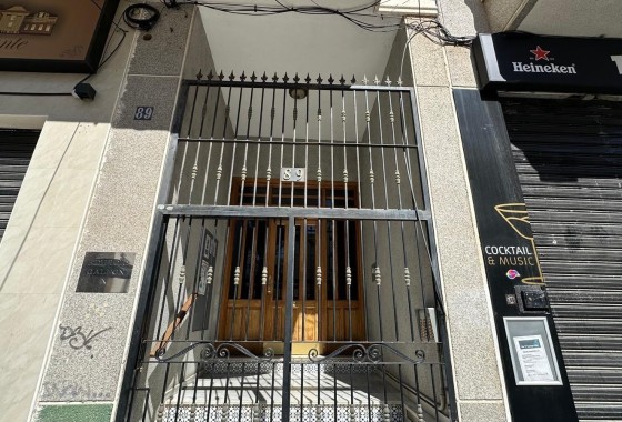 Revente - Appartement -
Torrevieja - Centro