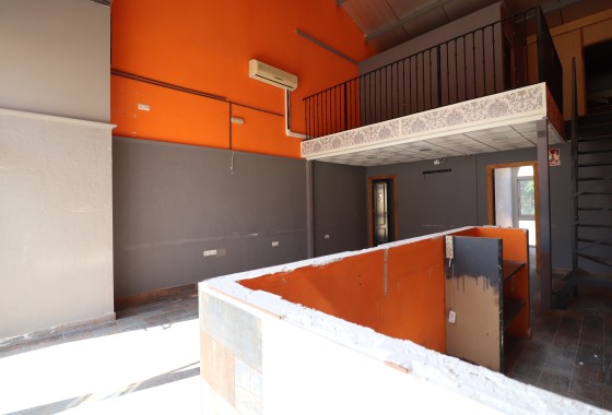 Herverkoop - Commercieel -
Algorfa - La Finca Golf Resort