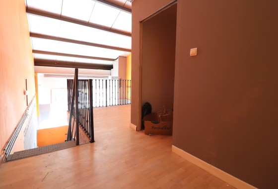 Herverkoop - Commercieel -
Algorfa - La Finca Golf Resort