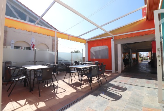 Herverkoop - Commercieel -
Algorfa - La Finca Golf Resort