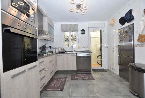 Resale - Freistehende Villa -
Orihuela Costa - Los Dolses