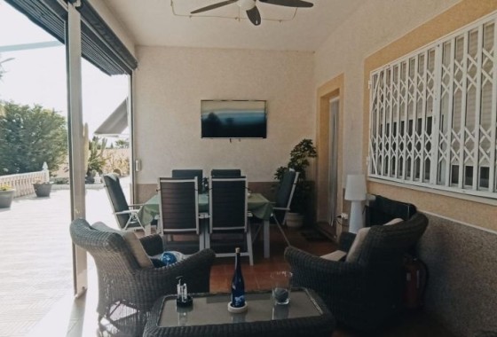 Herverkoop - Vrijstaande Villa -
Elche