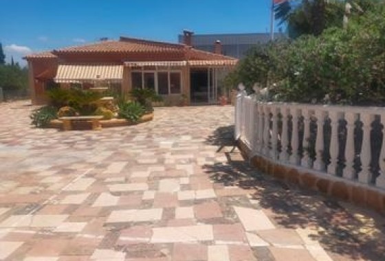 Sprzedaż - Willa wolnostojąca -
Elche