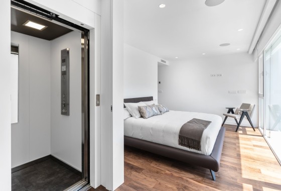 Nowa konstrukcja - Willa wolnostojąca -
Altea