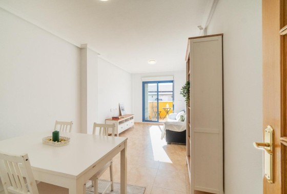 Herverkoop - Appartement / Flat -
Torrevieja - Centro