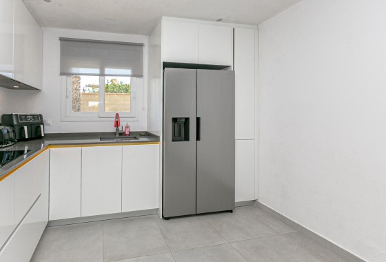 Sprzedaż - Willa wolnostojąca -
Campoamor - Lomas de Don Juan