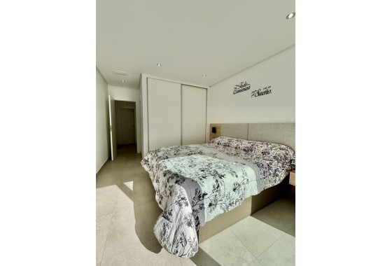 Herverkoop - Vrijstaande Villa -
Benijofar