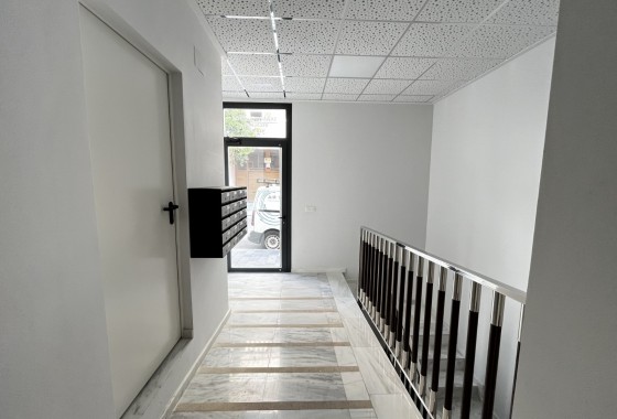 Herverkoop - Appartement / Flat -
Torrevieja - Playa de El Cura