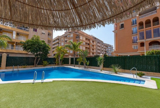 Herverkoop - Appartement / Flat -
Torrevieja - Aldea del mar