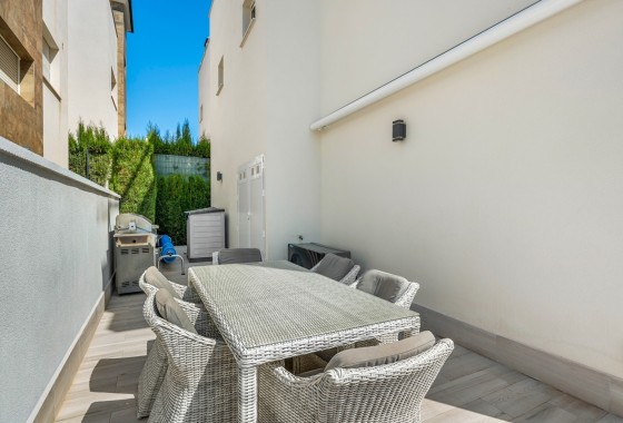 Sprzedaż - Willa wolnostojąca -
Torrevieja