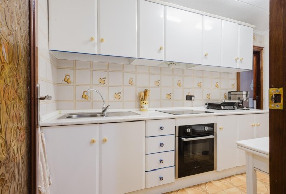 Herverkoop - Appartement / Flat -
Torrevieja - Playa del Acequión