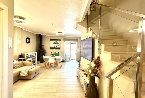 Sale - Detached Villa -
Orihuela Costa - La Regia