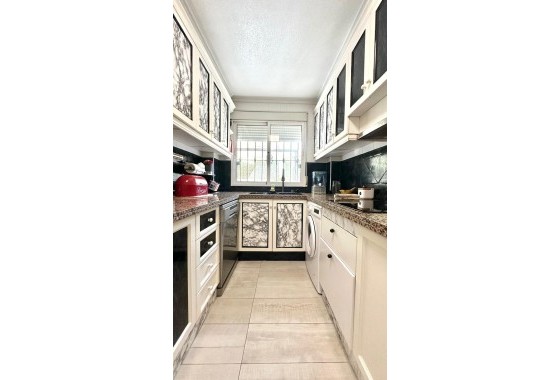 Sale - Detached Villa -
Orihuela Costa - La Regia