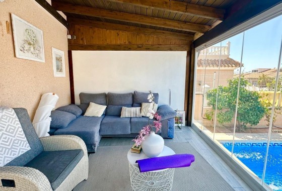 Sale - Detached Villa -
Orihuela Costa - La Regia