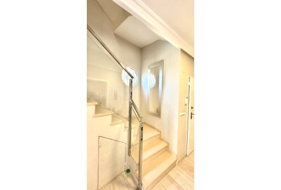 Sale - Detached Villa -
Orihuela Costa - La Regia