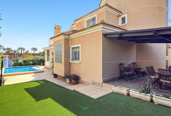 Revente - Villa Individuelle -
Torrevieja - Torrelamata - La Mata