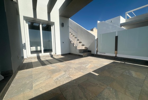 Venta - Chalet Independiente -
Torrevieja