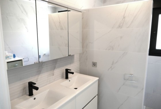 Sale - Detached Villa -
Benijofar