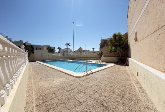 Herverkoop - Appartement / Flat -
La Zenia