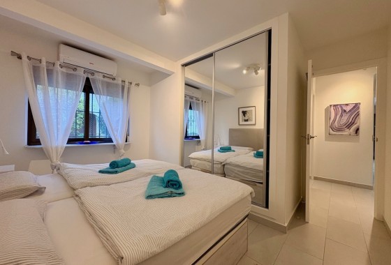 Venta - Casa de pueblo -
Orihuela Costa - Cabo Roig