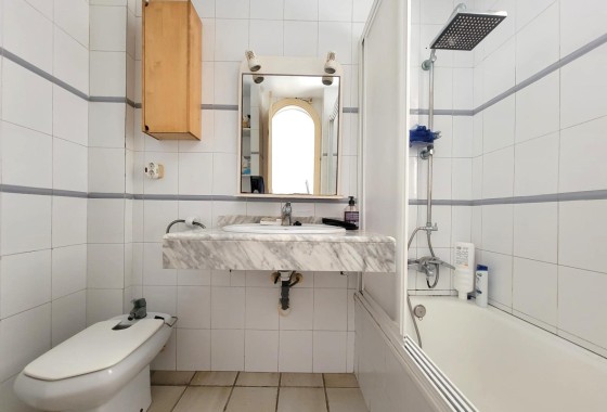 Herverkoop - Appartement / Flat -
Torrevieja - PLAYA DE LA MATA