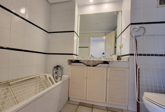 Herverkoop - Appartement / Flat -
Torrevieja - PLAYA DE LA MATA