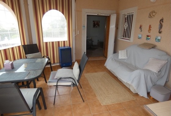 Venta - Chalet Independiente -
La Marina