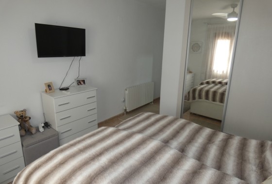 Venta - Chalet Independiente -
La Marina