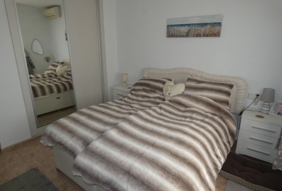 Venta - Chalet Independiente -
La Marina