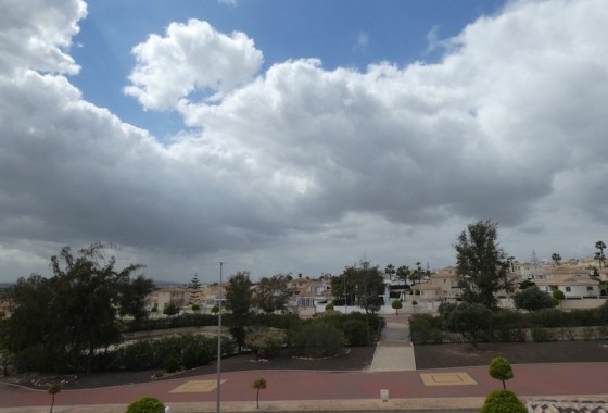 Venta - Chalet Independiente -
La Marina