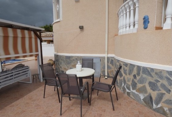 Venta - Chalet Independiente -
La Marina