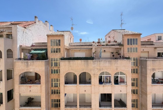 Herverkoop - Apartement Flat -
Torrevieja - Estacion de autobuses